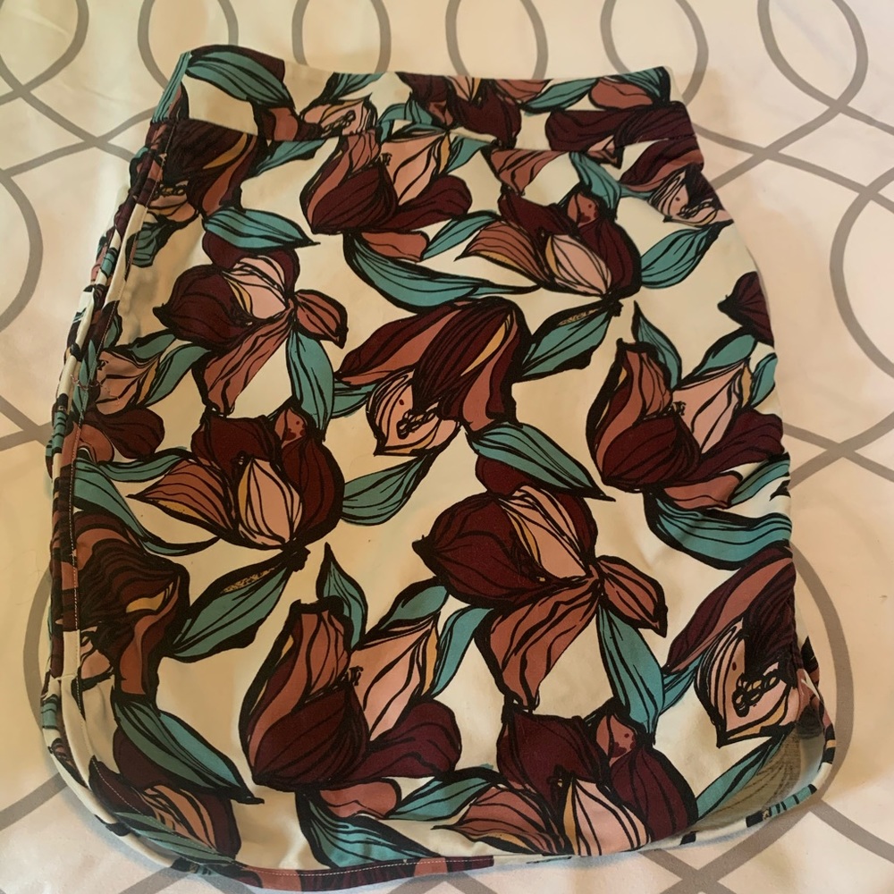 Ann Taylor LOFT floral pencil skirt